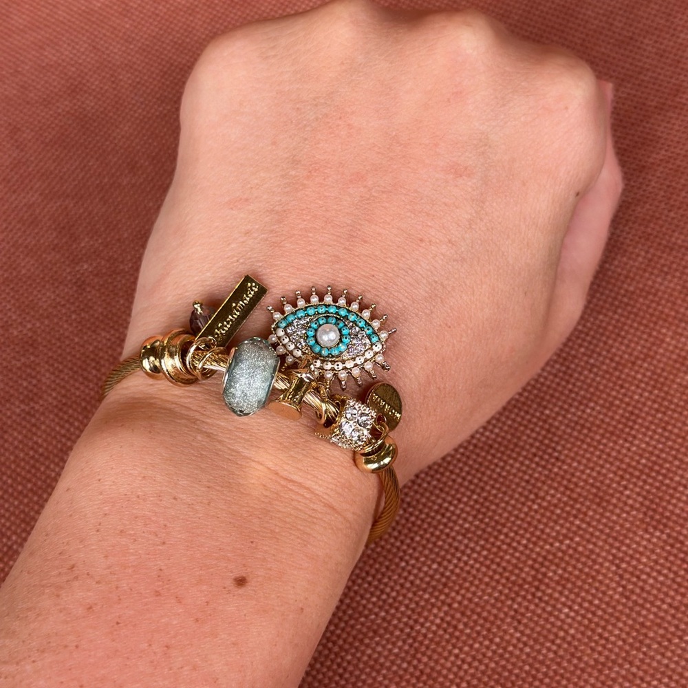 Gold Charm Bracelet with Evil Eye Pendant - Picture 3 of 3
